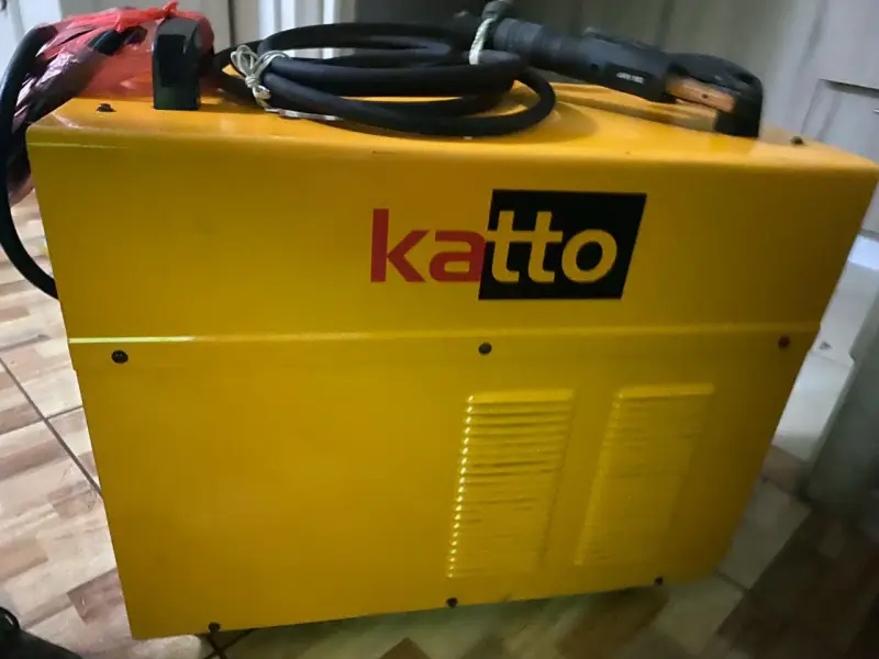 Soldadora inverter Katto ARC315 - 2