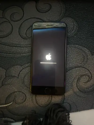 iPhone SE 2020 64GB | Batería 100% | Libre - miniatura 1