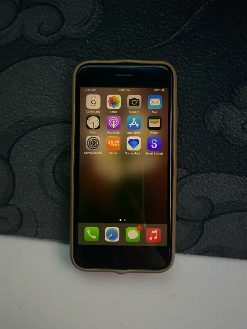 iPhone SE 2020 64GB | Batería 100% | Libre - 2