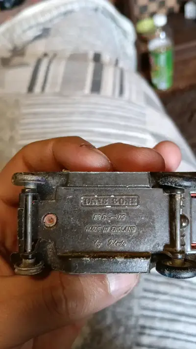Camioneta de juguete vintage Ovaltine - miniatura 3