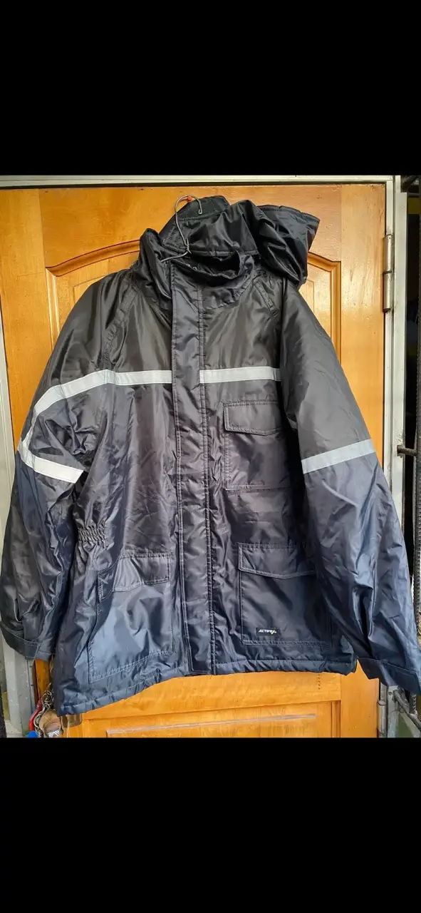 Chaqueta impermeable negra talla 1xl - 3