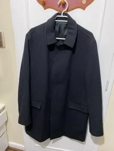 Abrigo negro elegante para hombre - miniatura 1