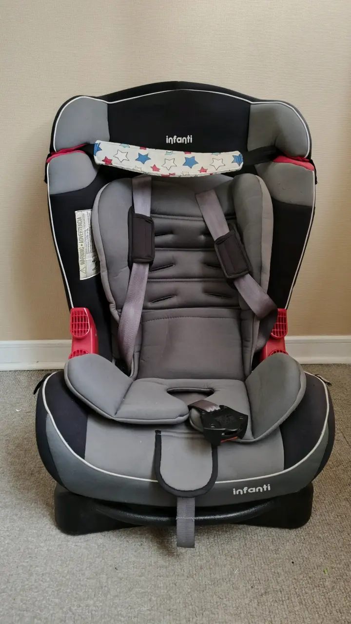 Silla de auto Infanti gris para bebé - 1
