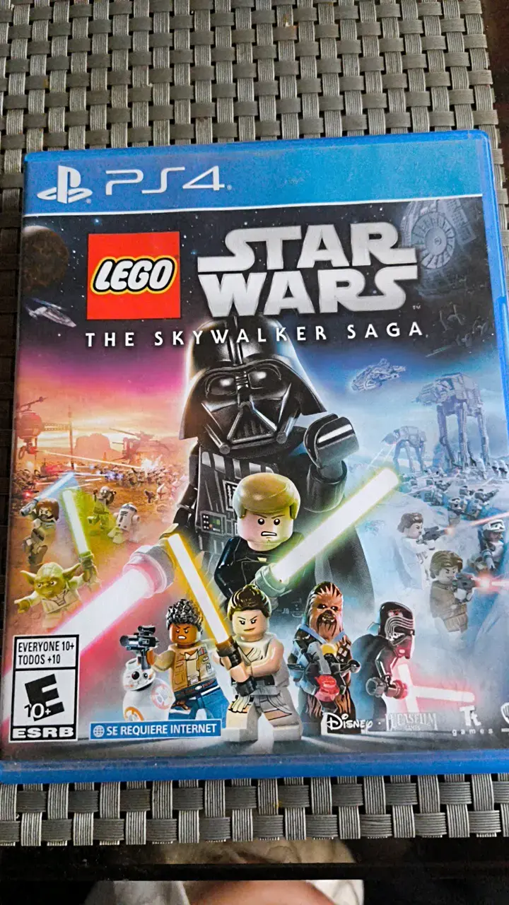 Juego PS4 LEGO Star Wars: The Skywalker Saga - 1