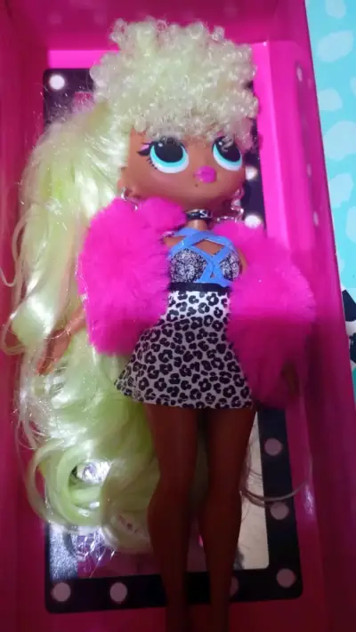Muñeca LOL Surprise OMG Swag - miniatura 4