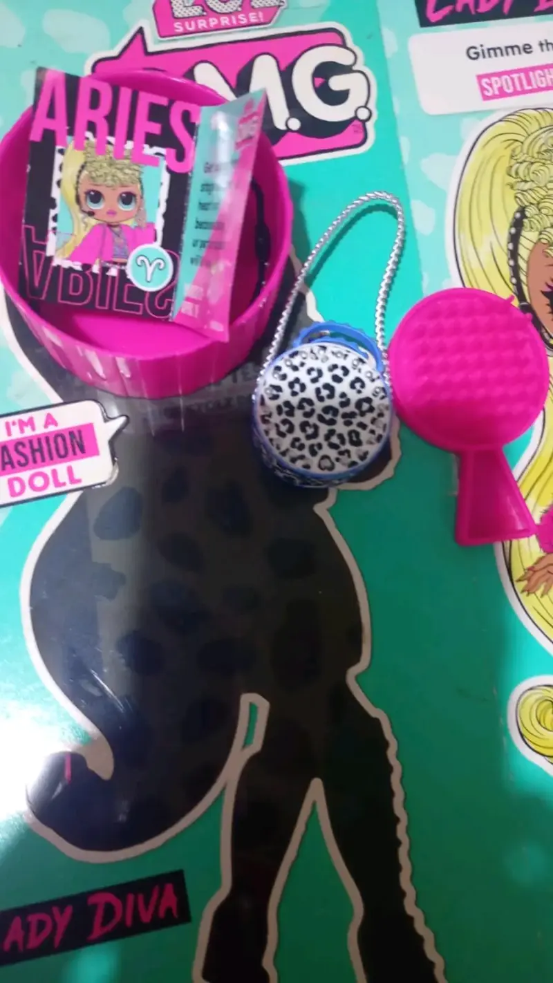 Muñeca LOL Surprise OMG Swag - 5