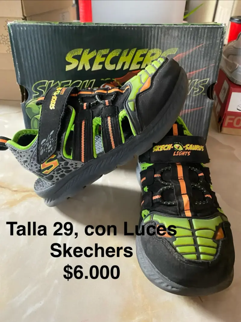 Zapatillas Skechers con luces talla 29 - 1