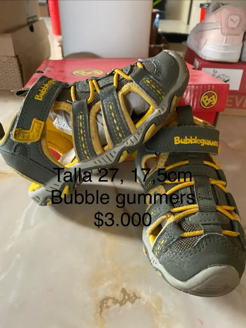 Zapatillas Skechers con luces talla 29 - 2