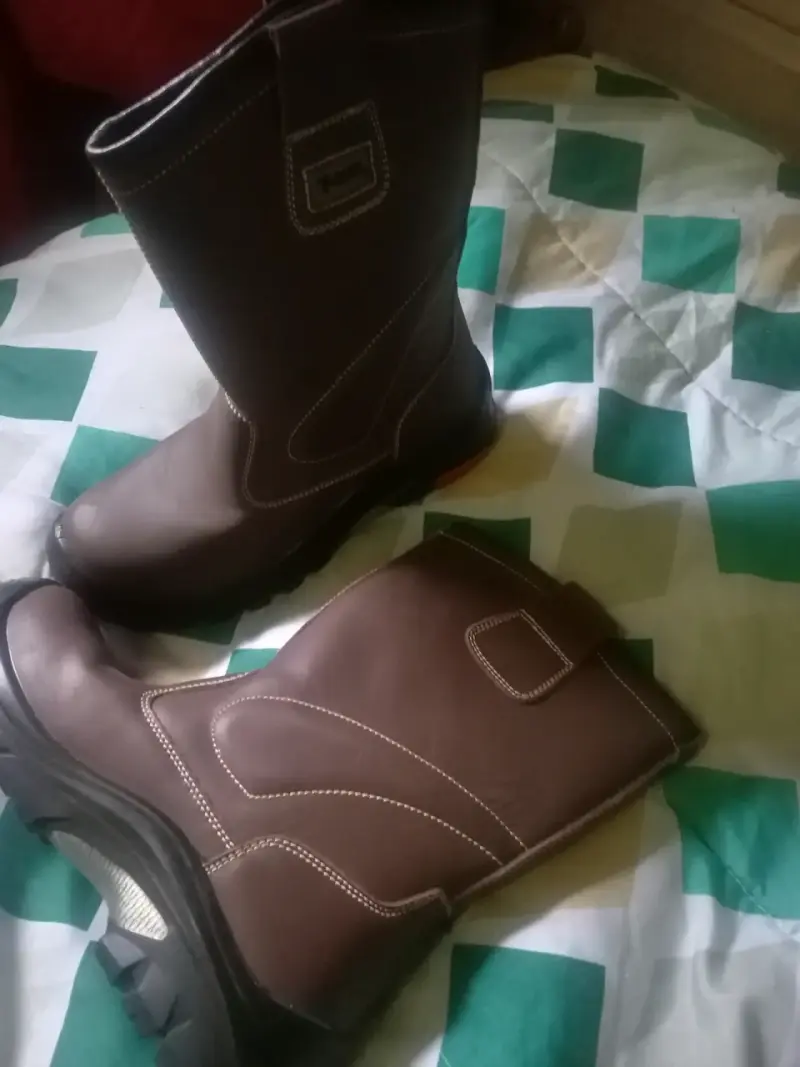 Botas de cuero marrón para hombre - 1