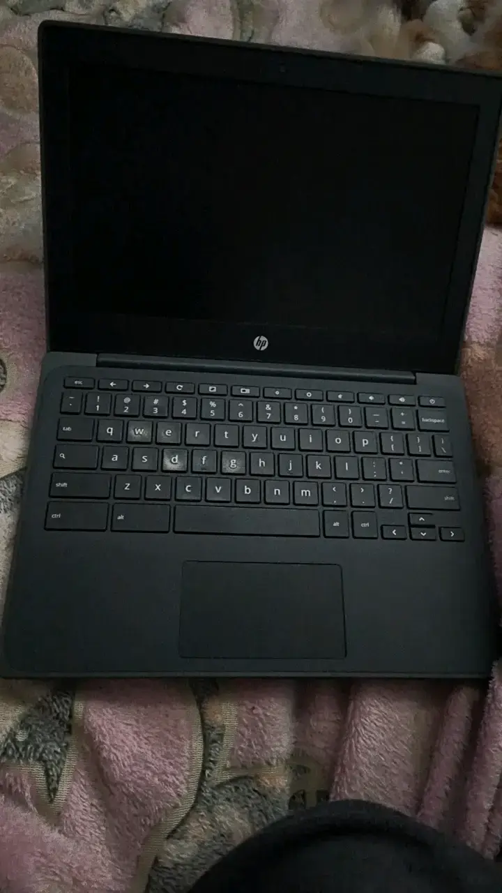 Chromebook HP compacto en buen estado - 2