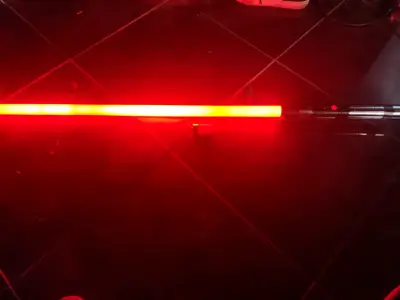 Sable de luz LED rojo para cosplay - miniatura 1