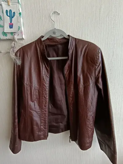 Chaqueta de cuero marrón para mujer - miniatura 1