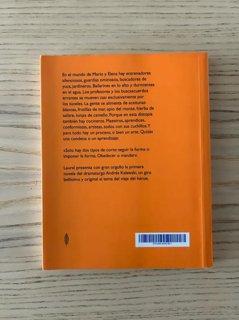 Libro 'Cuchillos' de Andrés Kalawski - 2