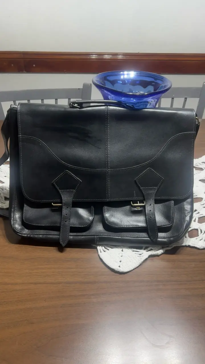 Bolso de cuero negro con bolsillos - 4