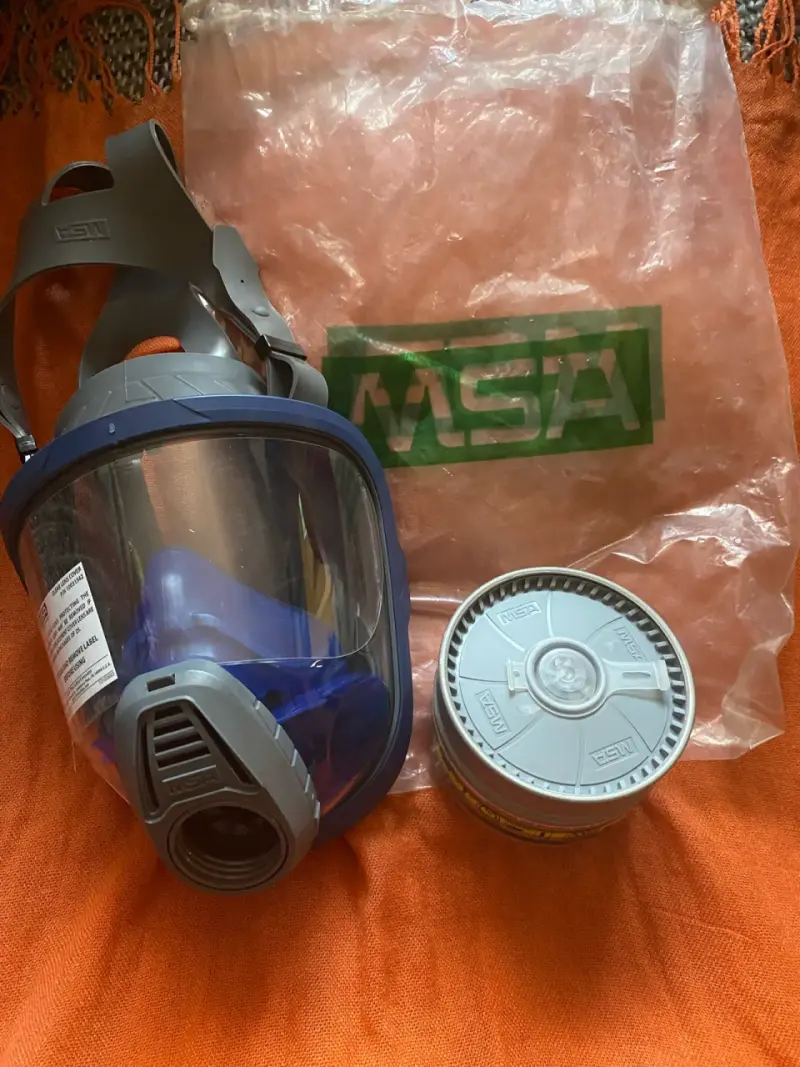 Máscara respiratoria MSA con filtro - 1