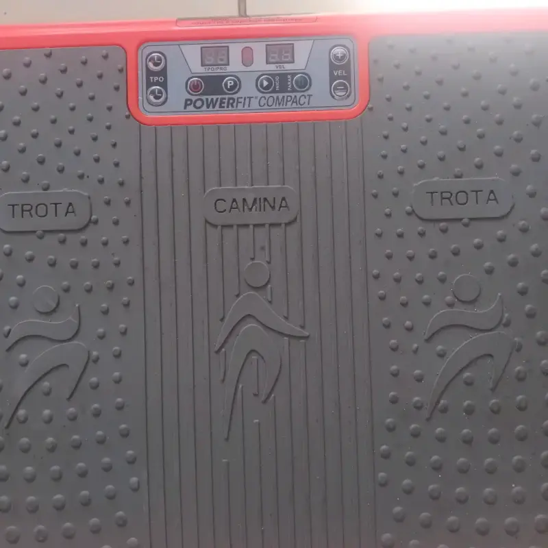 Plataforma vibratoria Powerfit Compact roja - 6