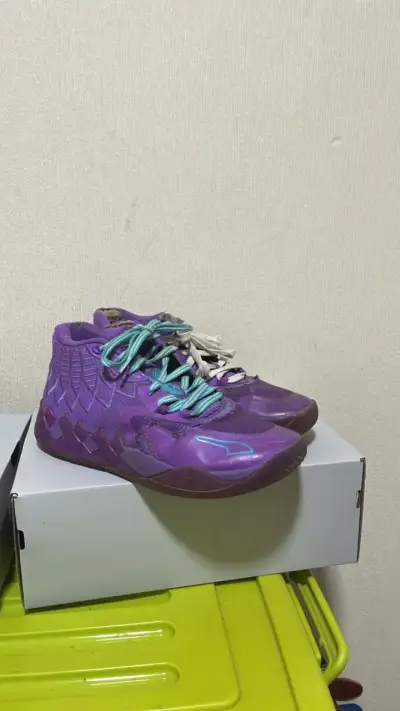 Zapatillas deportivas moradas de alto rendimiento - miniatura 2