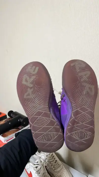Zapatillas deportivas moradas de alto rendimiento - miniatura 3