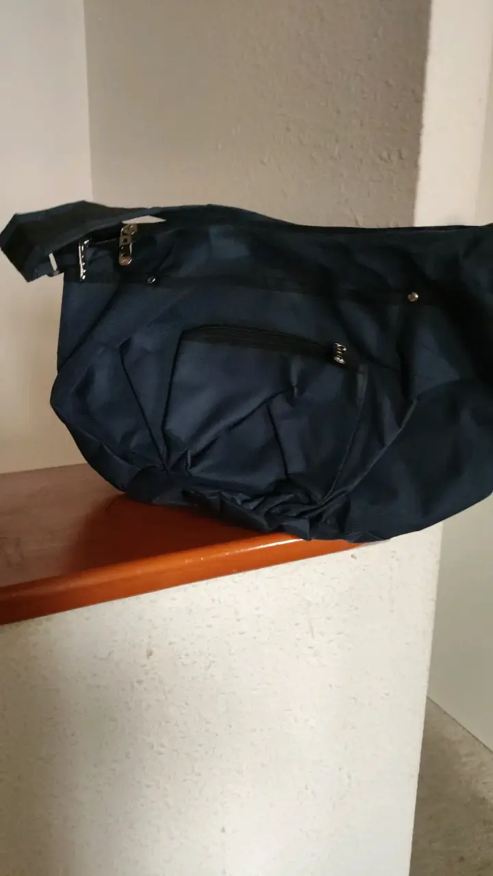 Bolso de viaje azul con cierre - 1