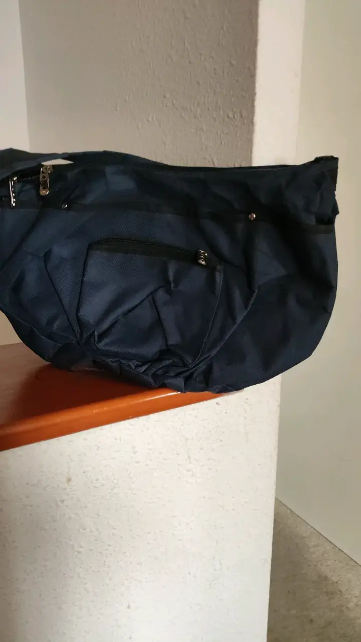 Bolso de viaje azul con cierre - 2
