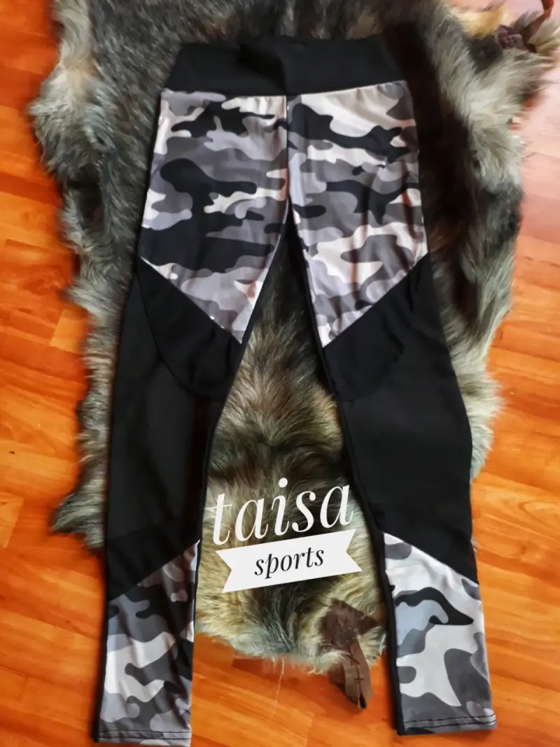 Leggings deportivos camuflados con transparencias - 2
