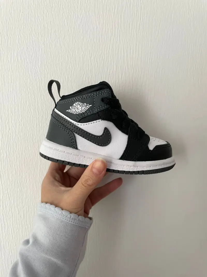 Zapatillas Jordan 1 Mid Nike para bebé originales - 4
