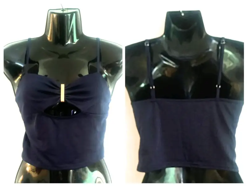 Top corto azul con tirantes ajustables