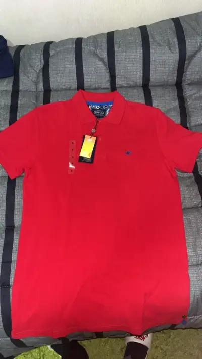 Polera Ferouch roja nueva con etiqueta - miniatura 1