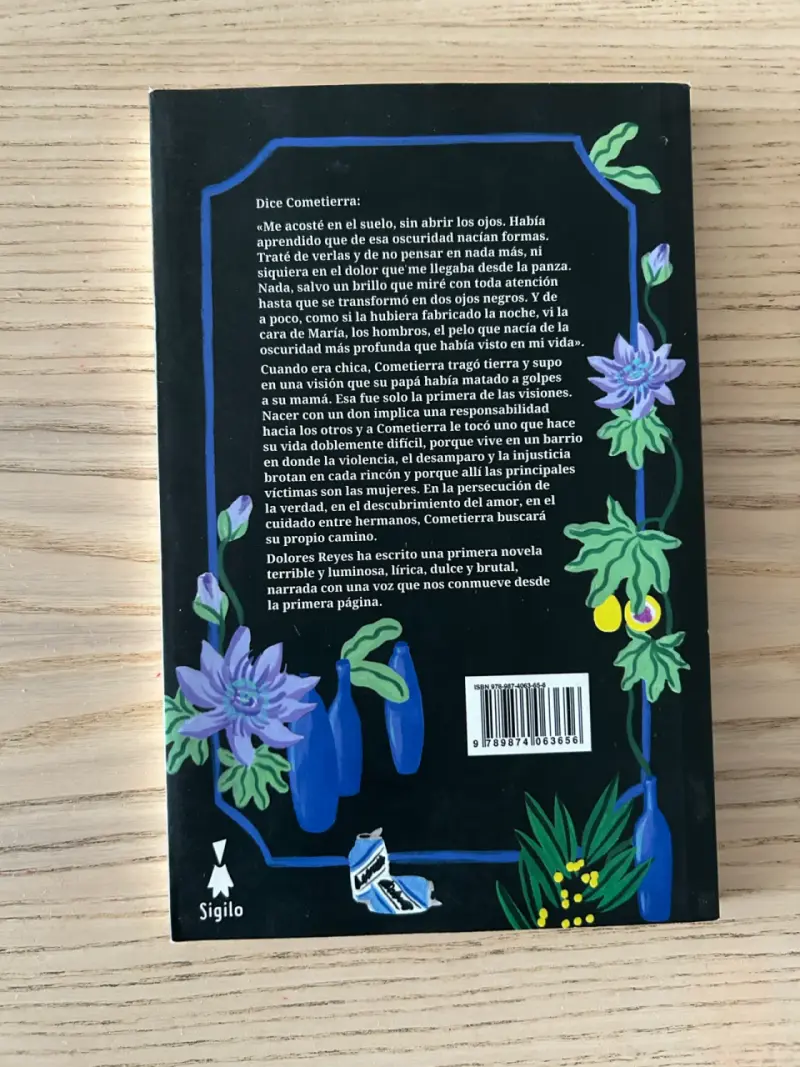 Libro 'Cometierra' de Dolores Reyes - 2