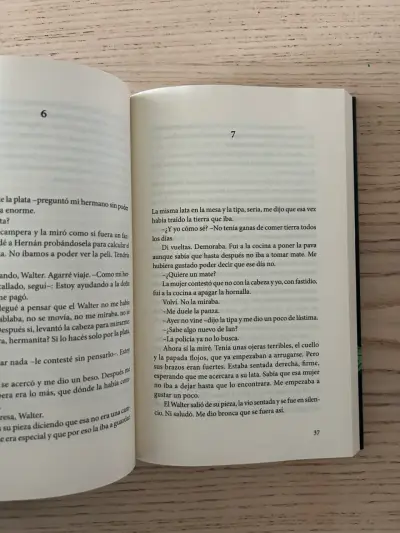 Libro 'Cometierra' de Dolores Reyes - miniatura 4