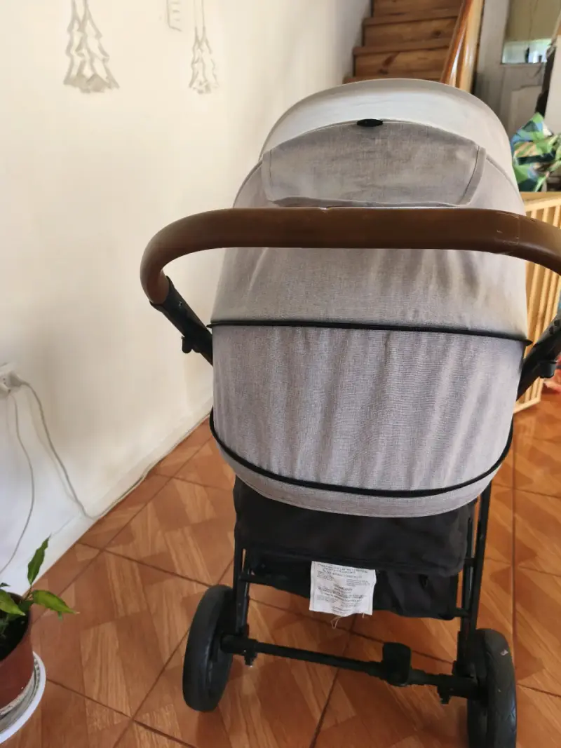 Coche de bebé plegable negro y gris - 3