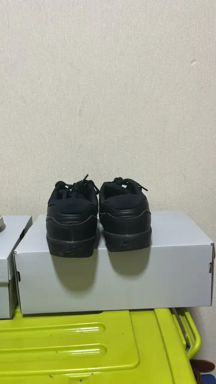 Zapatillas negras Nike - 2