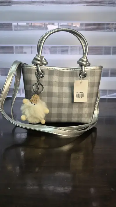 Bolso de mano azul con diseño a cuadros - miniatura 6