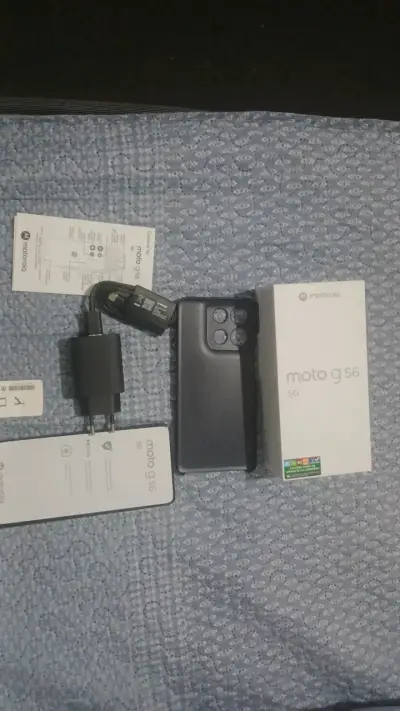 Smartphone Motorola Moto G56 5G nuevo - miniatura 2