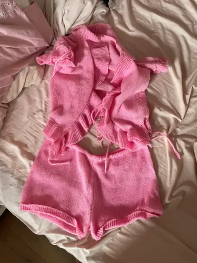 Conjunto de punto rosado - miniatura 1