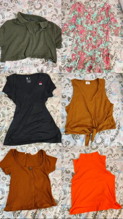 Lote de + 30 poleras mujer S/M/L - miniatura 4