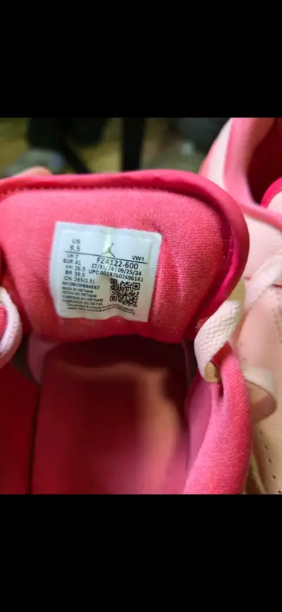 Zapatillas Nike Air Jordan rosas talla 41 - miniatura 1