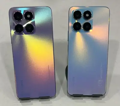 Smartphone Honor con diseño iridiscente - miniatura 1