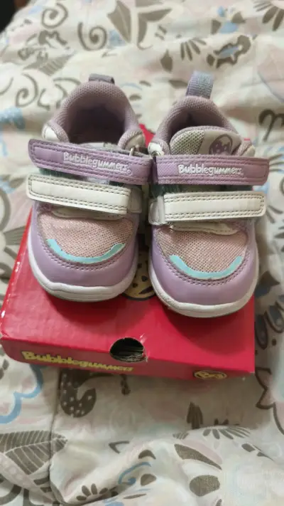 Zapatillas Bubblegummers para bebé color lila - miniatura 1