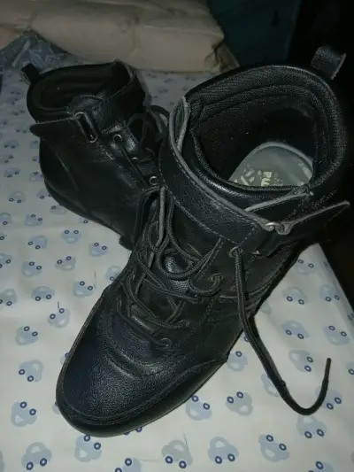 Botines negras de cuero - miniatura 4