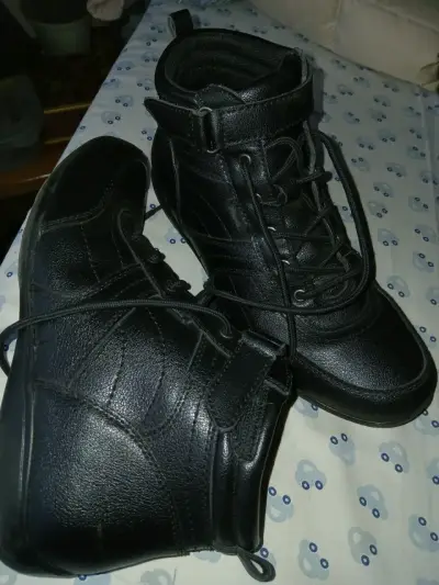 Botines negras de cuero - miniatura 5
