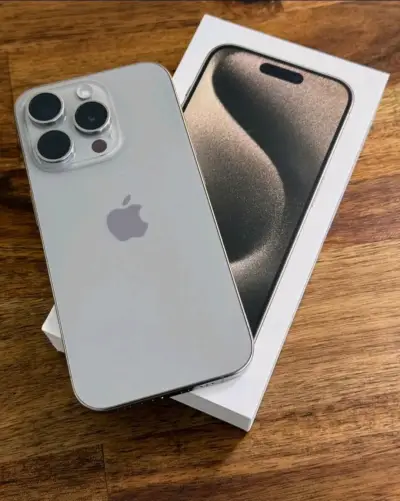 iPhone 14 Pro Max 256GB Plata en excelente estado - miniatura 1
