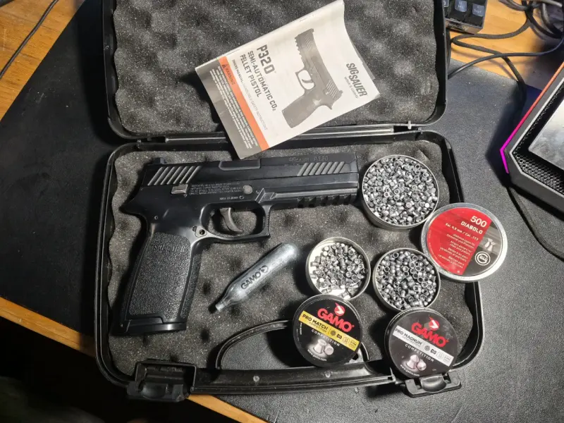 Pistola CO2 Réplica Sig Sauer P320 Semi-auto - 1