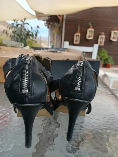 Sandalias de cuero negras - miniatura 5
