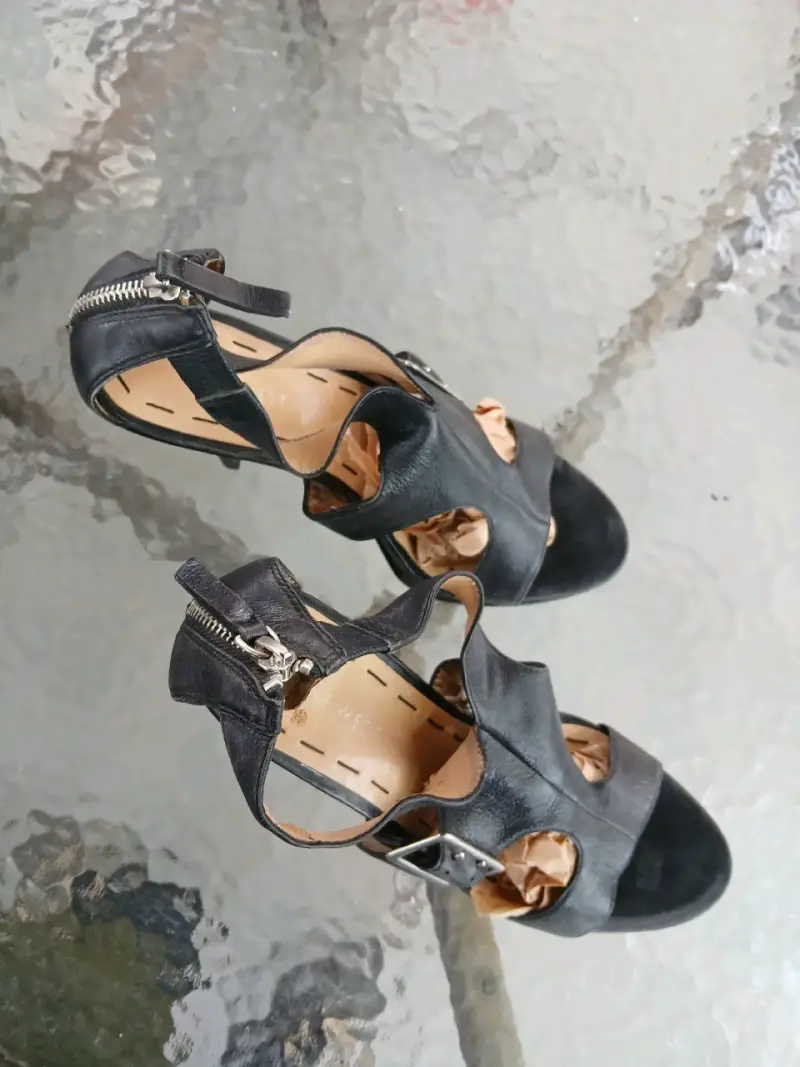 Sandalias de cuero negras - 6