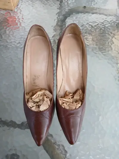 Zapatos de taco alto marrón - miniatura 5