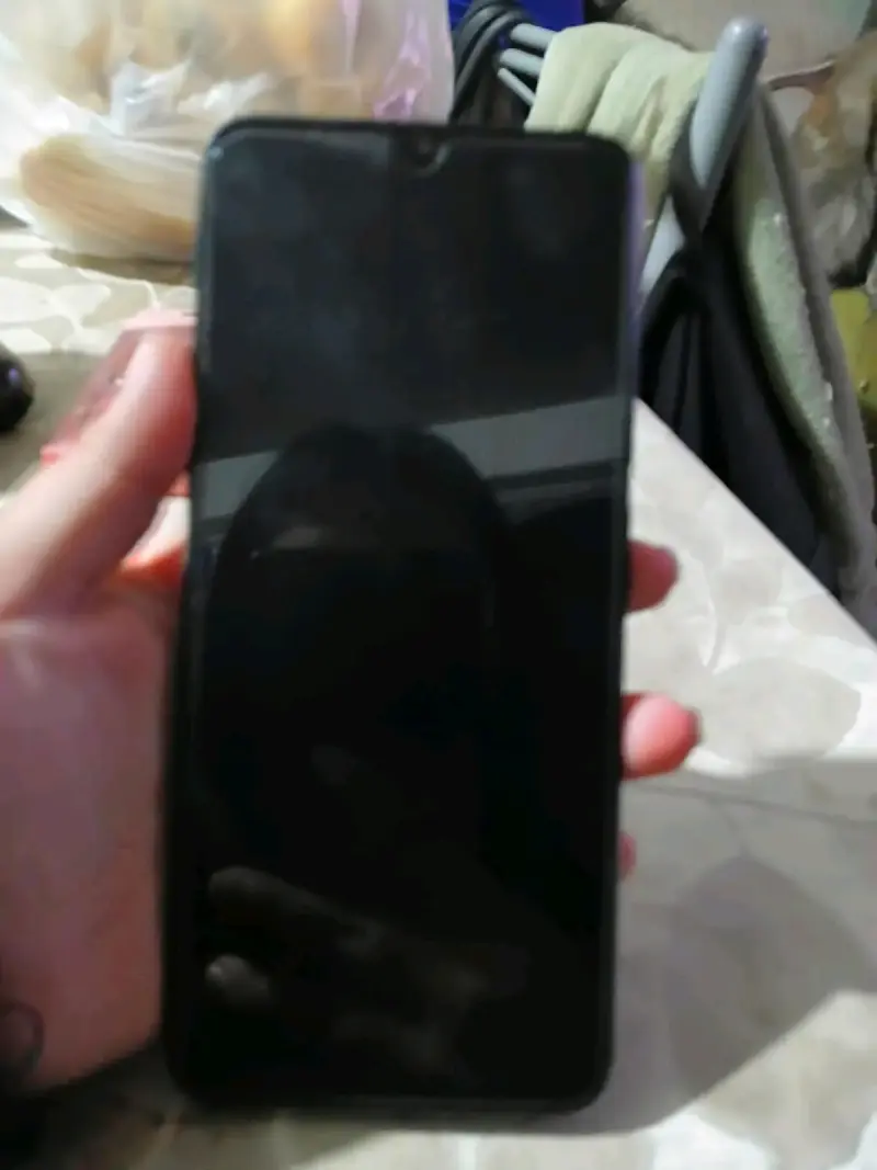 Smartphone Android con pantalla grande - 2