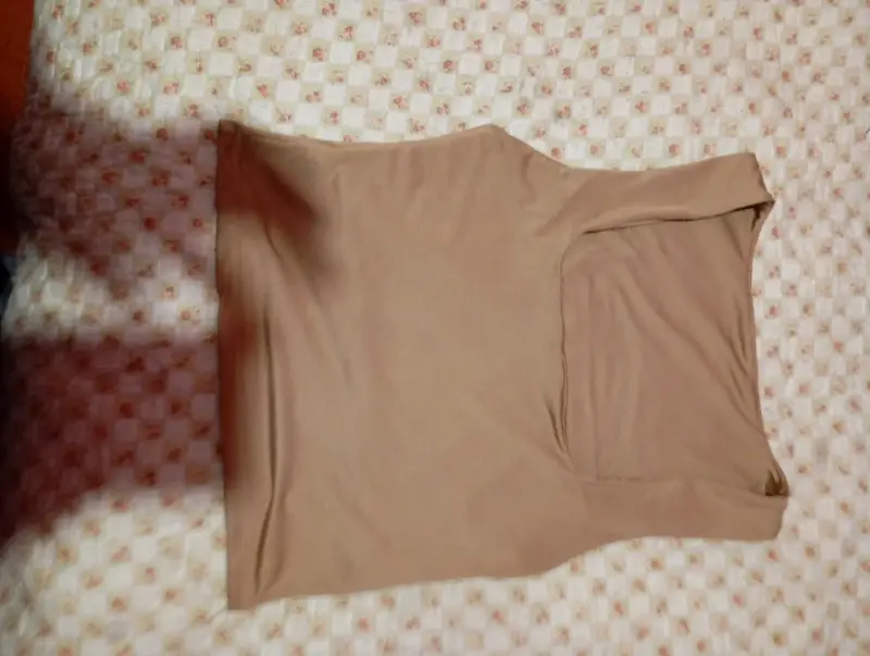 Blusa transparente de encaje negro - 2