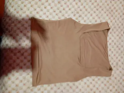Blusa transparente de encaje negro - miniatura 2