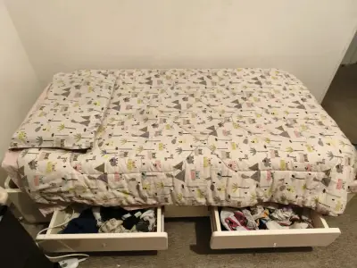 Cama transición con colchón, sabanas y plumon - miniatura 2
